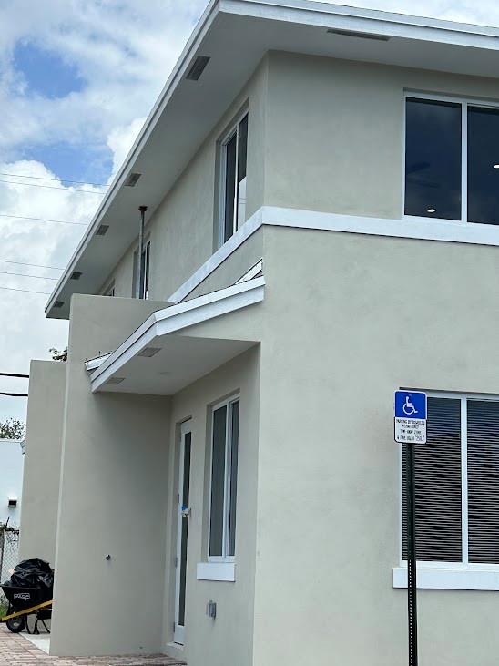 1117 NE 5th Avenue - 1